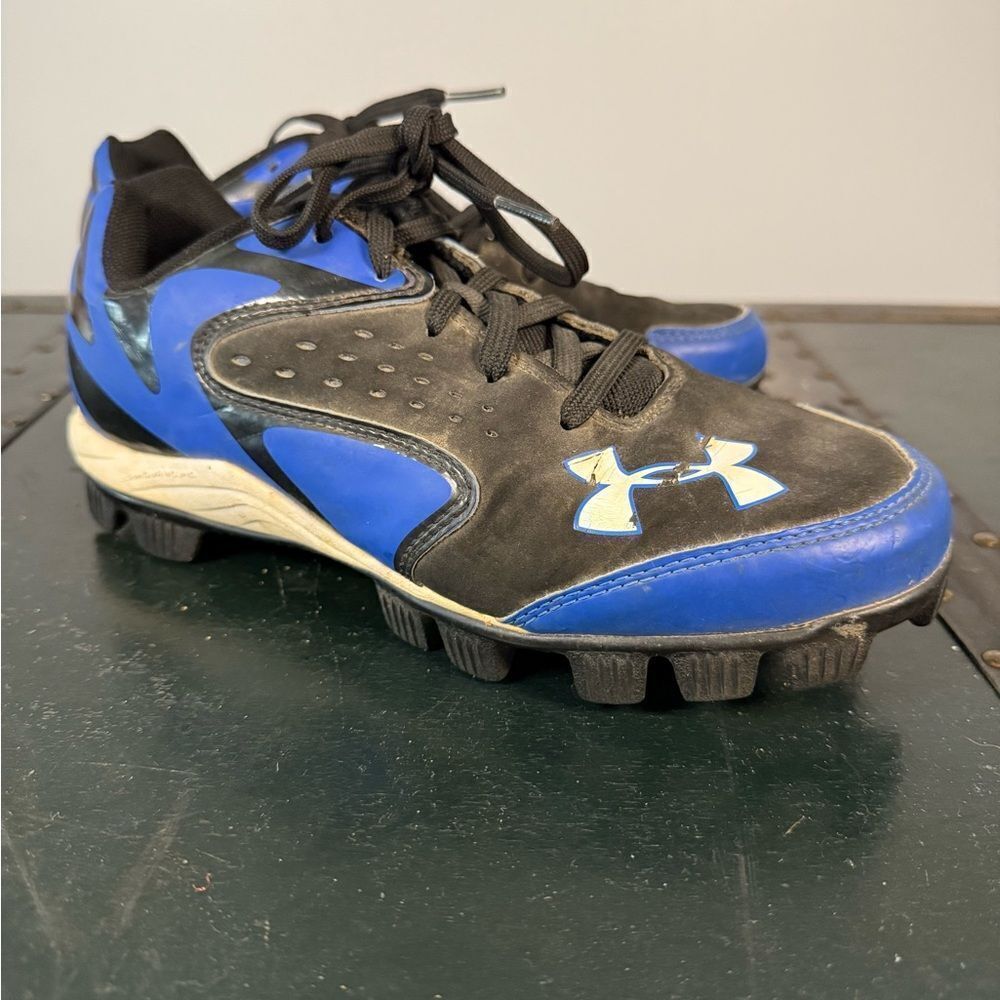 Boys Under Armour Size 5Y Baseball Cleats Authentic Collection 4200364572